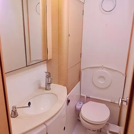 Catamaran Yatch Tour Ботель Гёчек