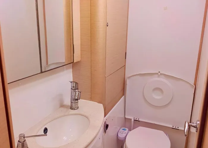 Catamaran Yatch Tour Ботель Гёчек